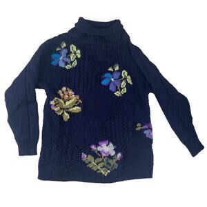 vintage knit size meidum Kitty Hawk by Vivian Wang Navy Sweater flower embroid